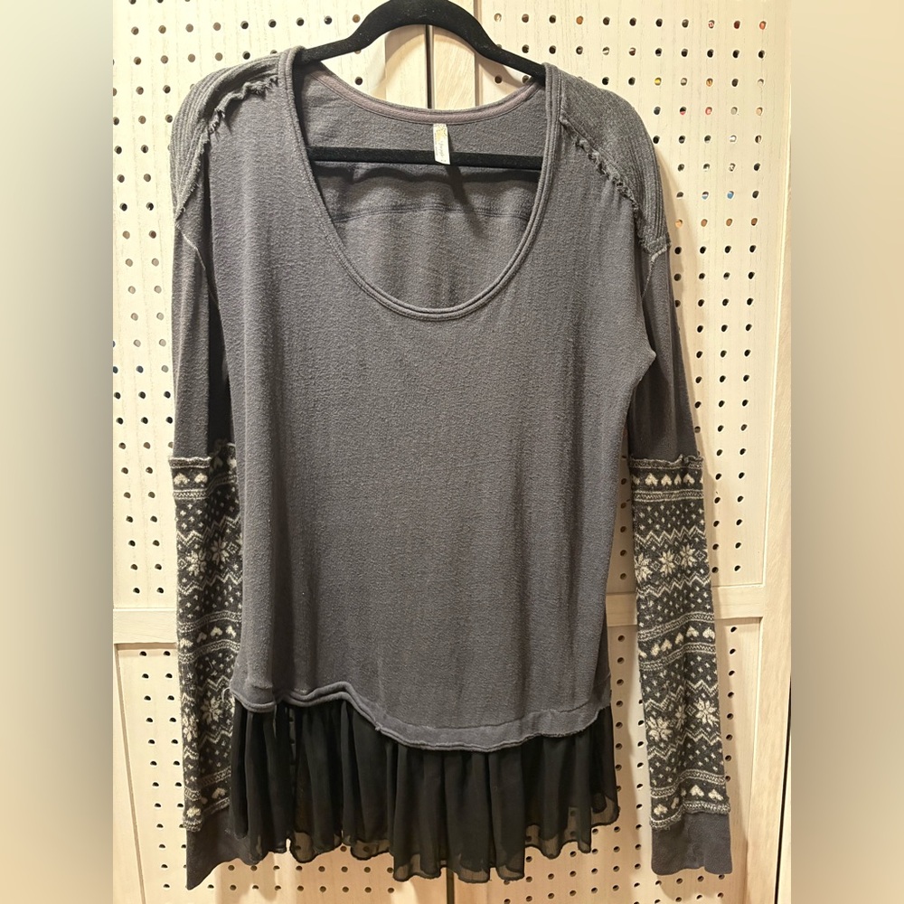 Free People Size Small Gray Patterned Long Sleeve Top